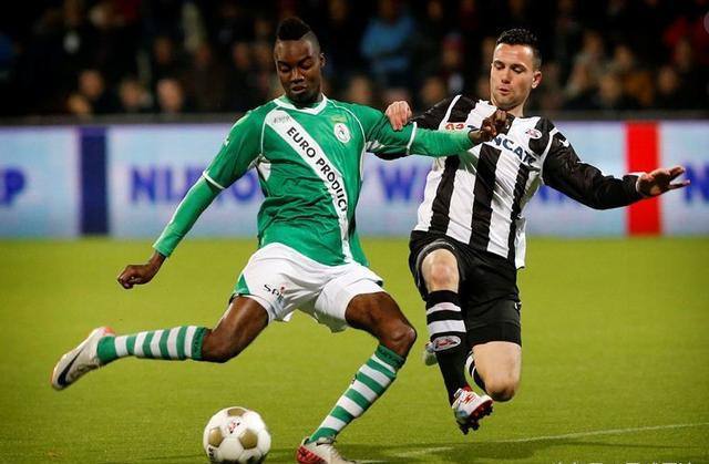 球迷们对上 球迷们对上