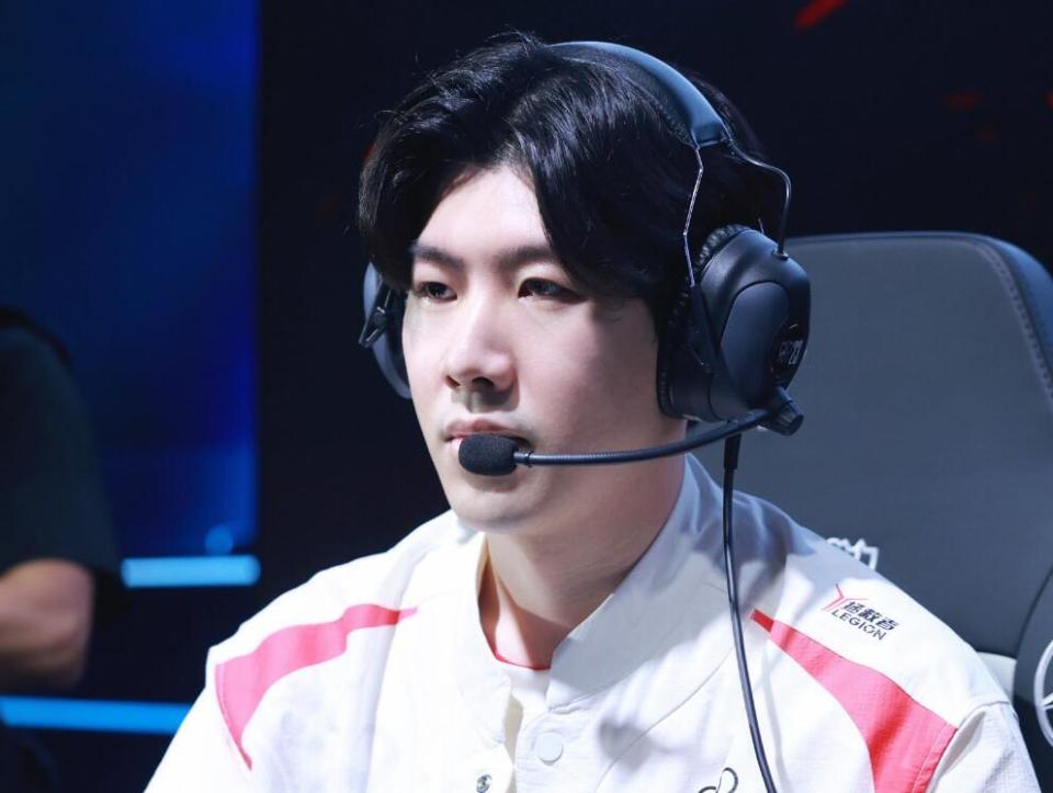 兄弟俩在世 兄弟俩在世